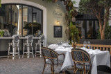 Terrasse du restaurant de l'hôtel, Folie