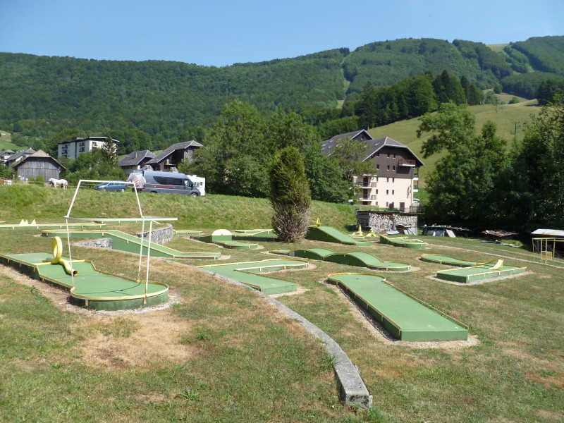 Parcours de minigolf à Intersport