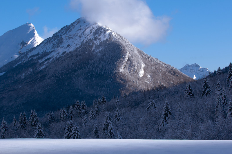 Vue sur les Rochers de la Bade et le Colombier