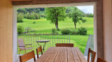 Table à manger sur la terrasse - Gîte des Grands Prés - M. et Mme Renard_Le Châtelard