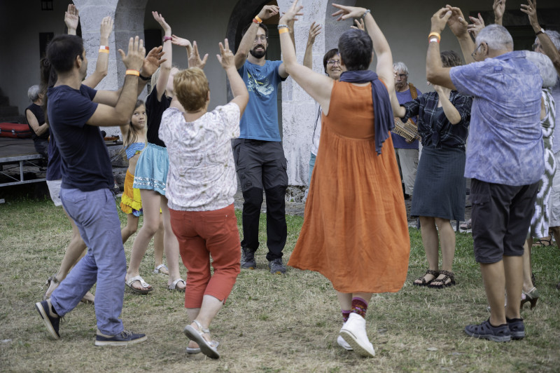 Entrez dans la danse
